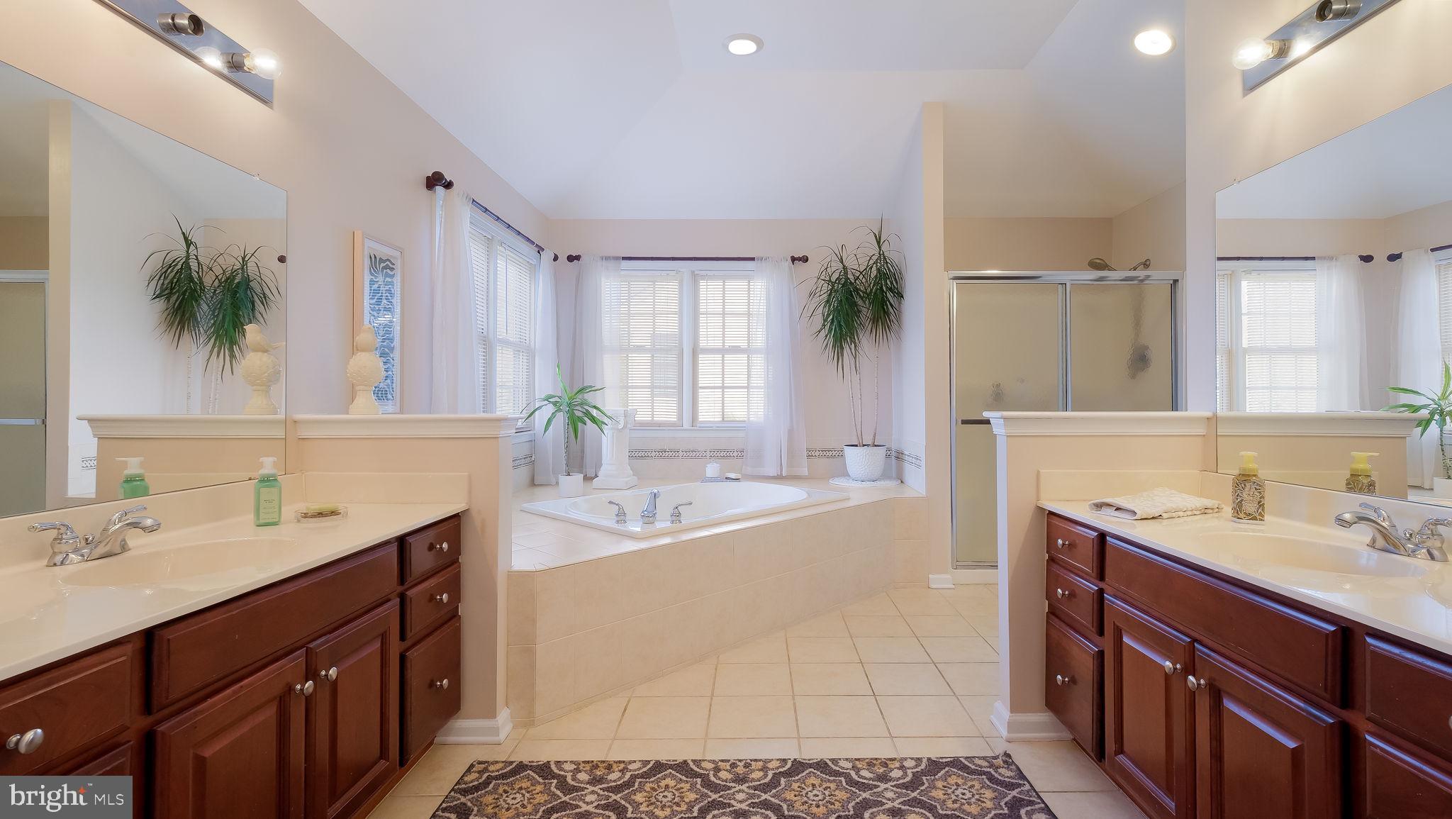 SUNRISE VALLEY - Residential