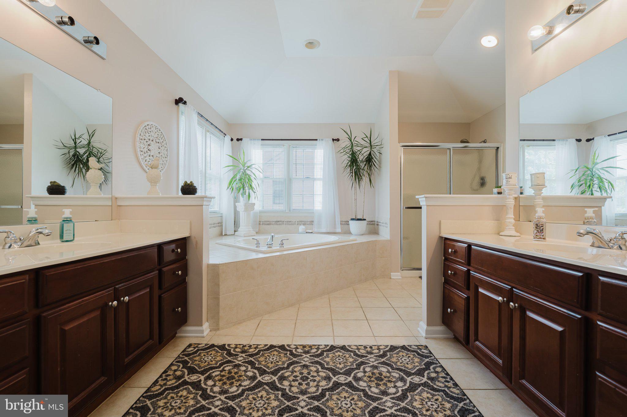 SUNRISE VALLEY - Residential