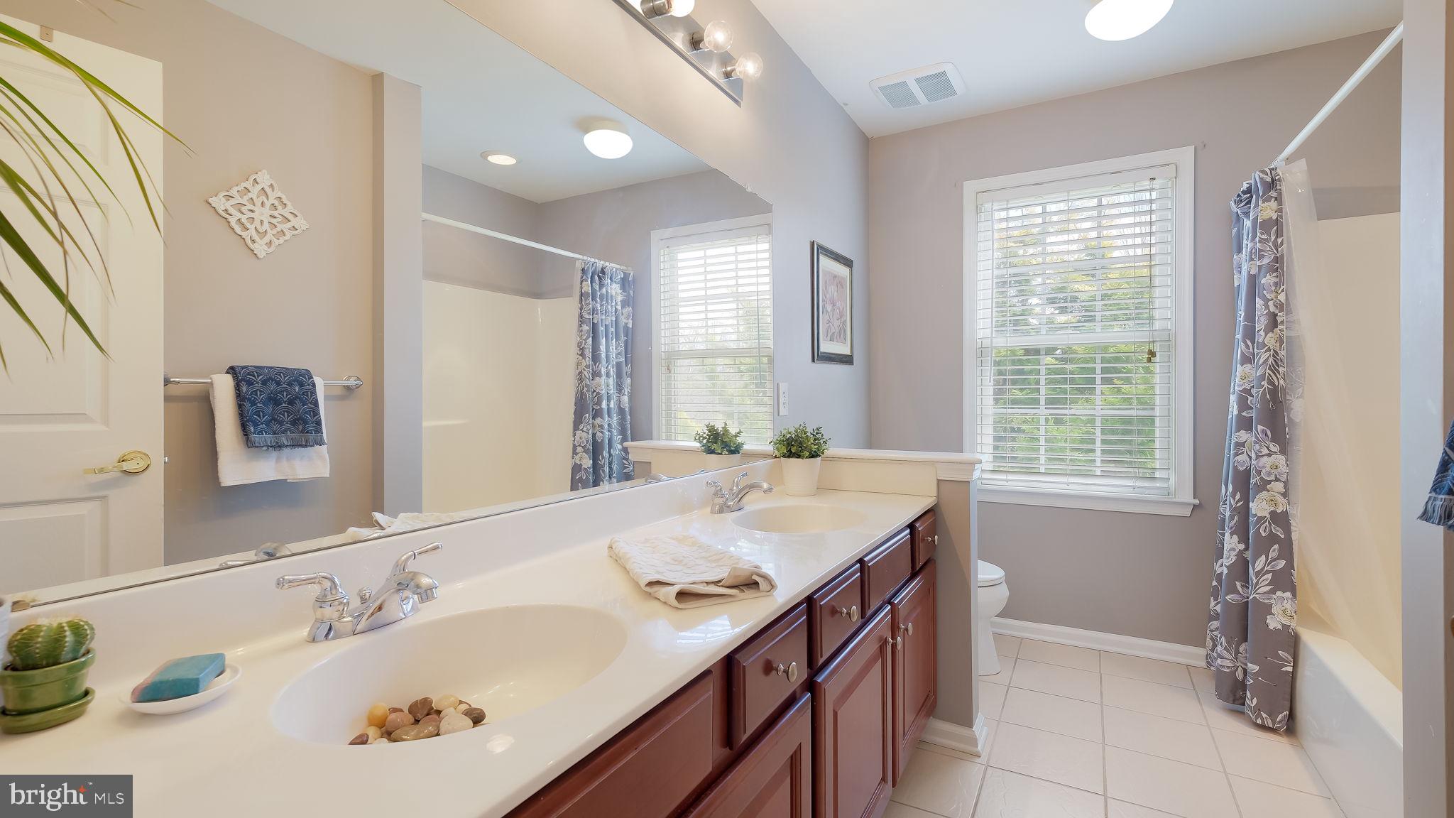 SUNRISE VALLEY - Residential