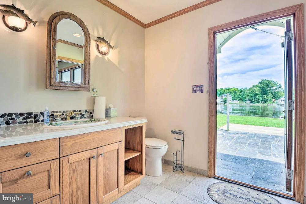 BOWLEYS QUARTERS - Residential Lease