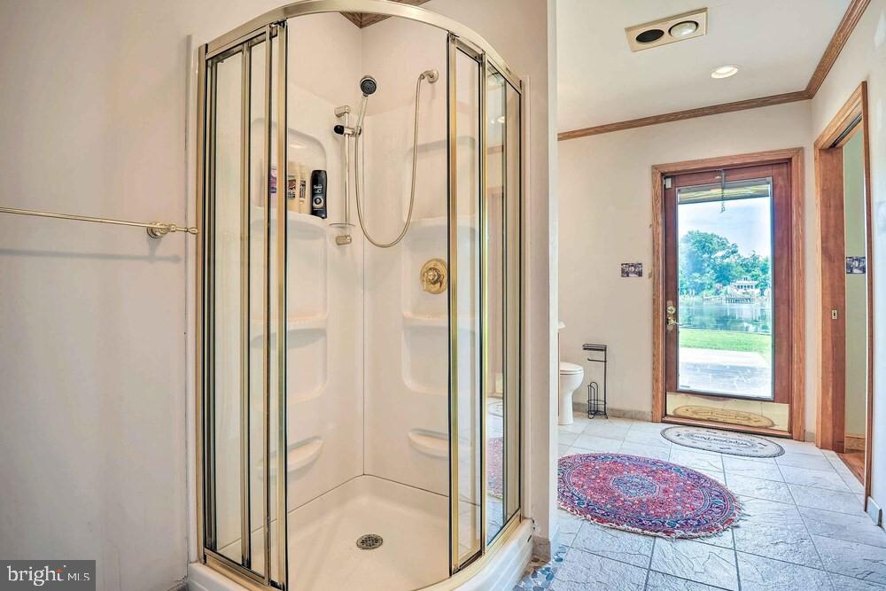 BOWLEYS QUARTERS - Residential Lease