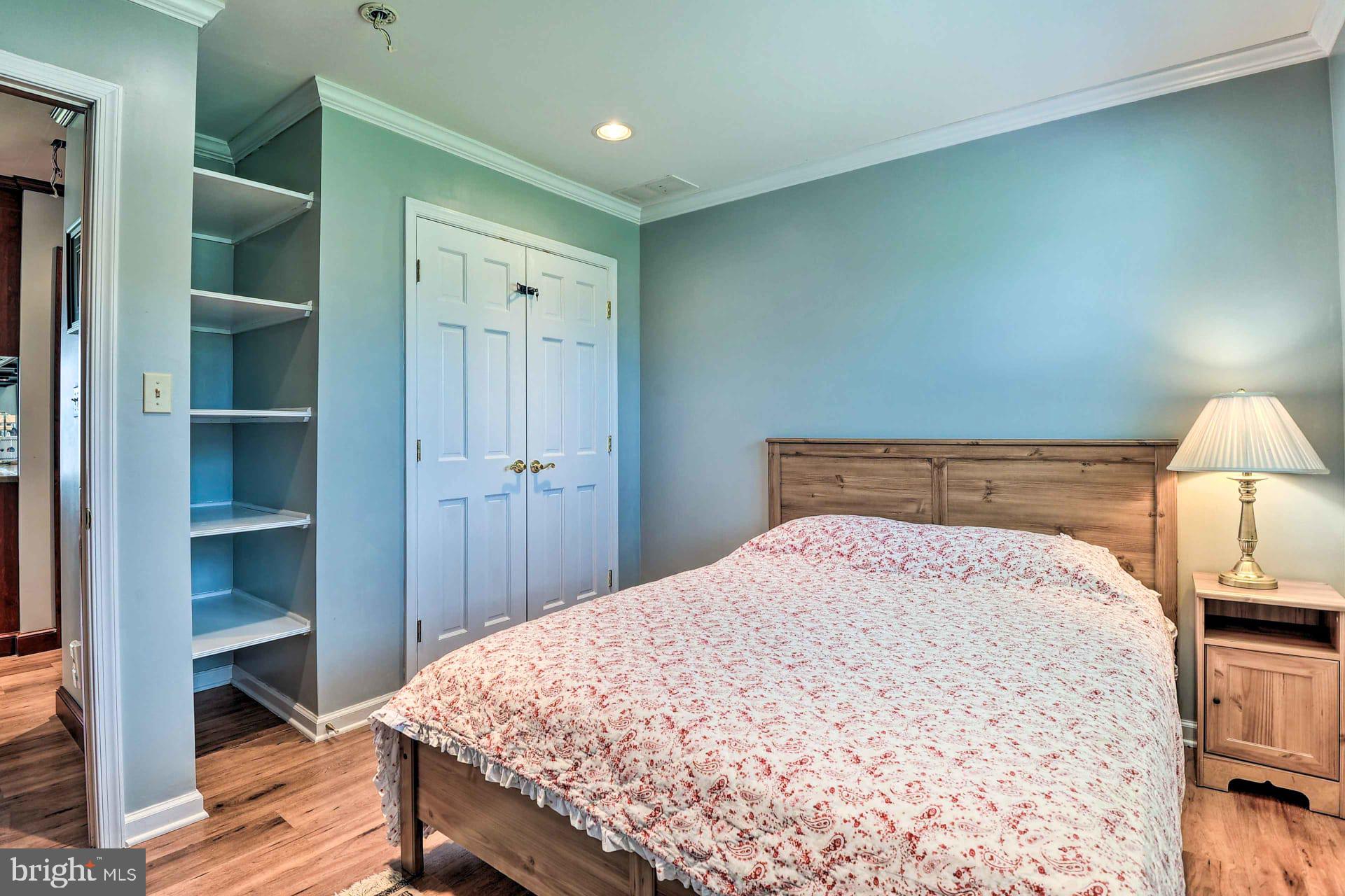 BOWLEYS QUARTERS - Residential Lease