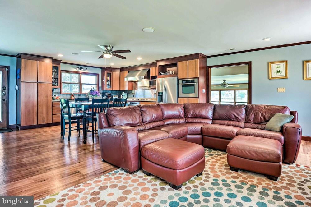 BOWLEYS QUARTERS - Residential Lease