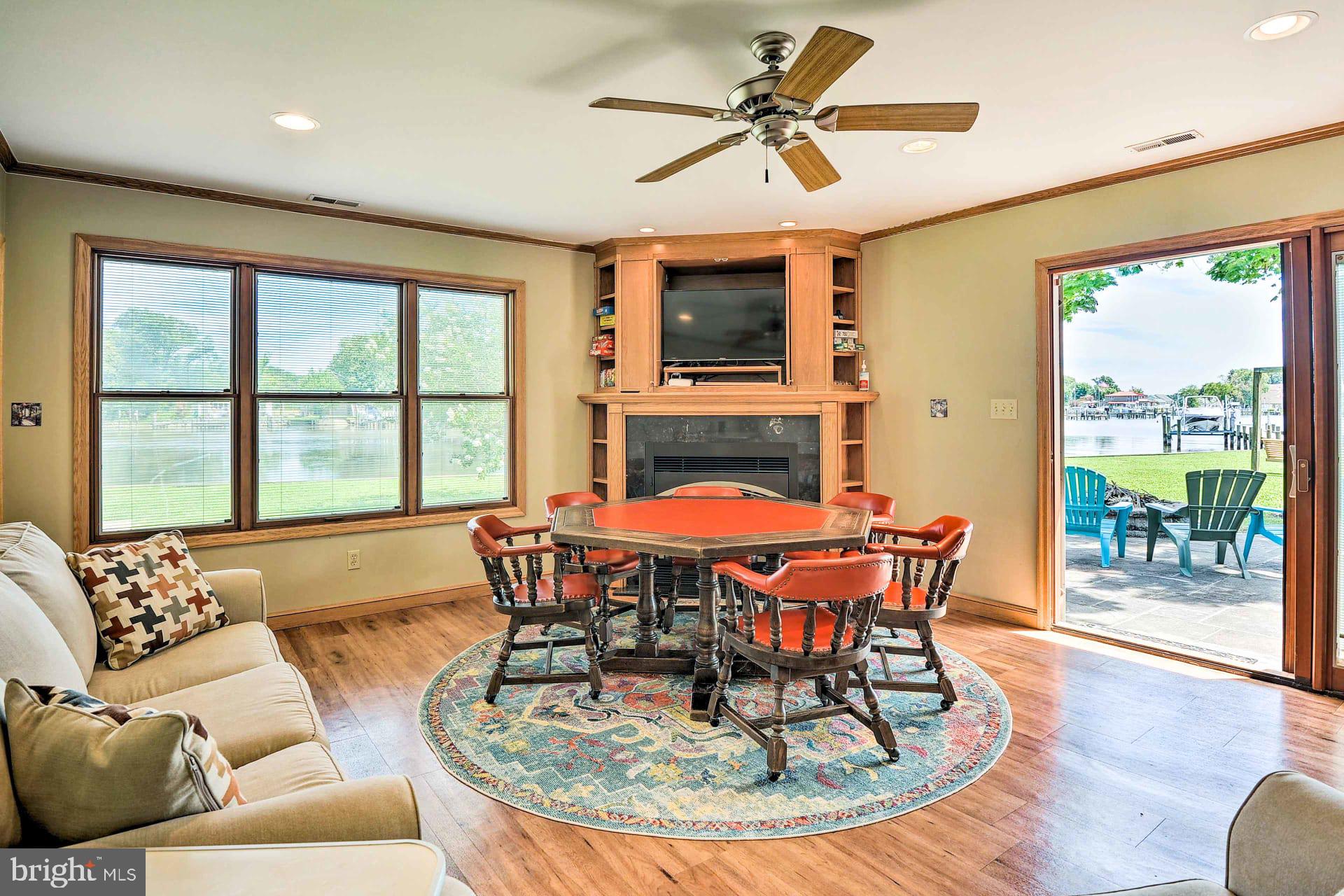 BOWLEYS QUARTERS - Residential Lease