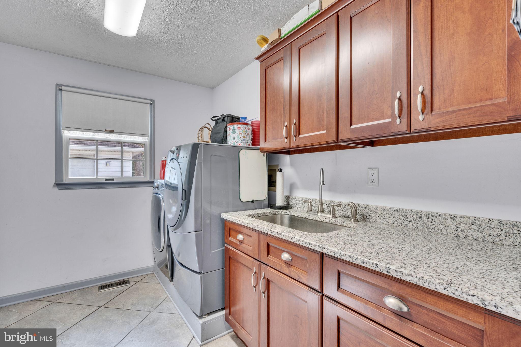 WALNUT HILLS SUB - Residential