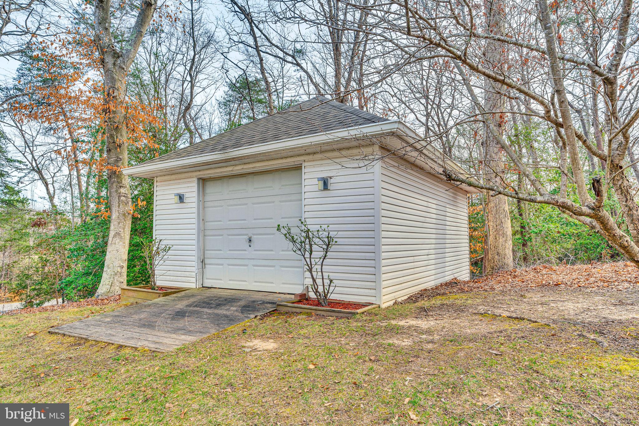 WALNUT HILLS SUB - Residential