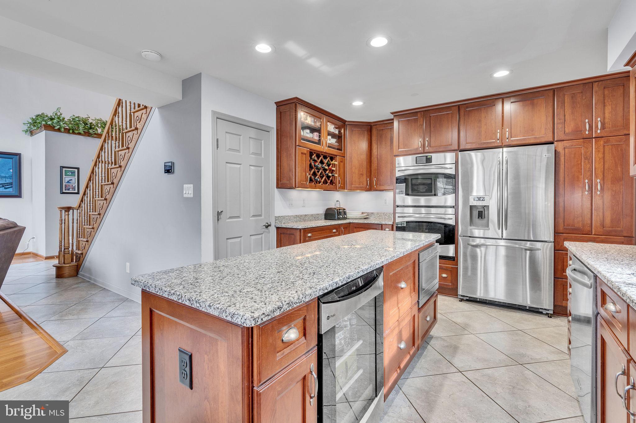 WALNUT HILLS SUB - Residential