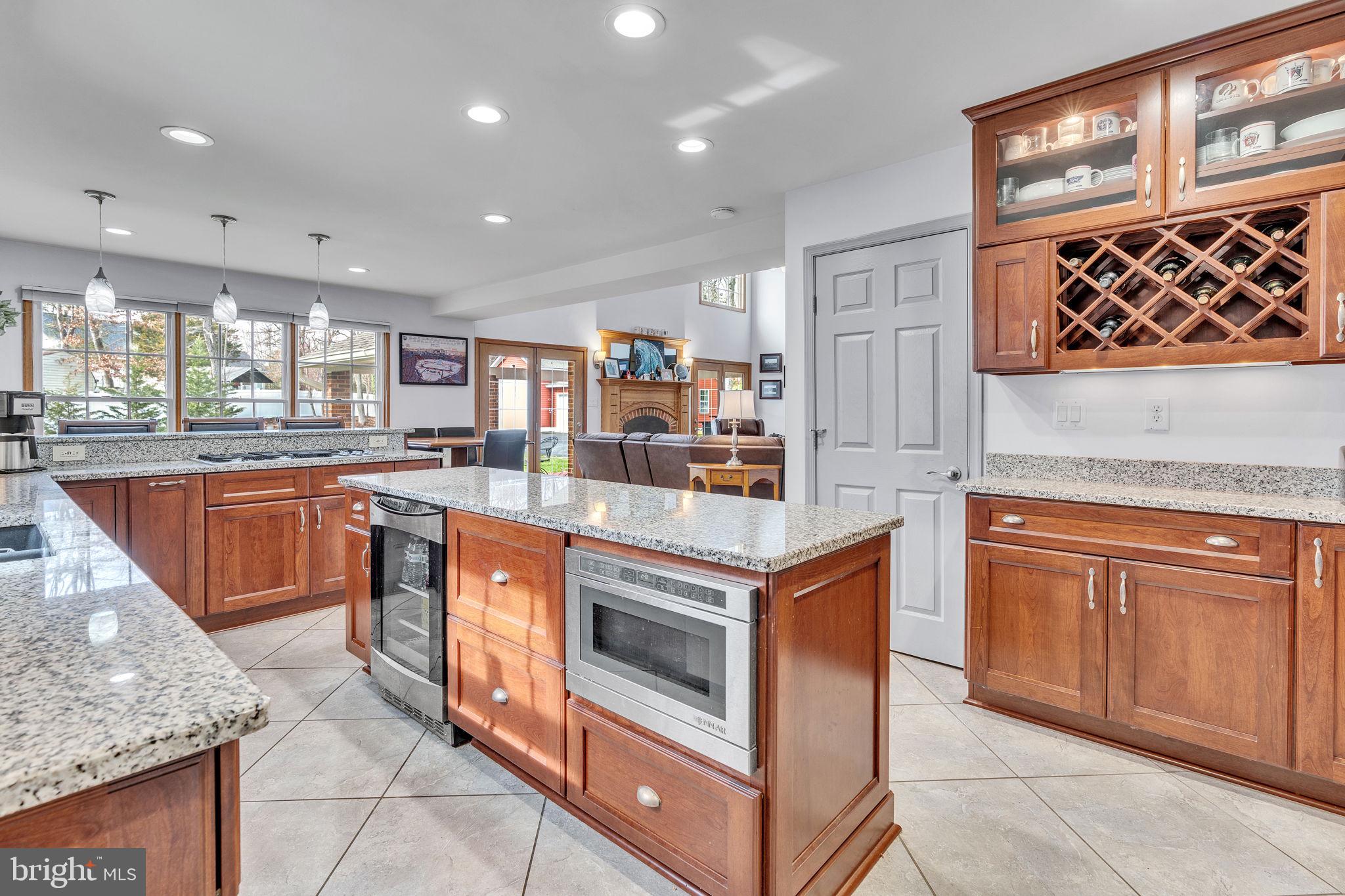 WALNUT HILLS SUB - Residential