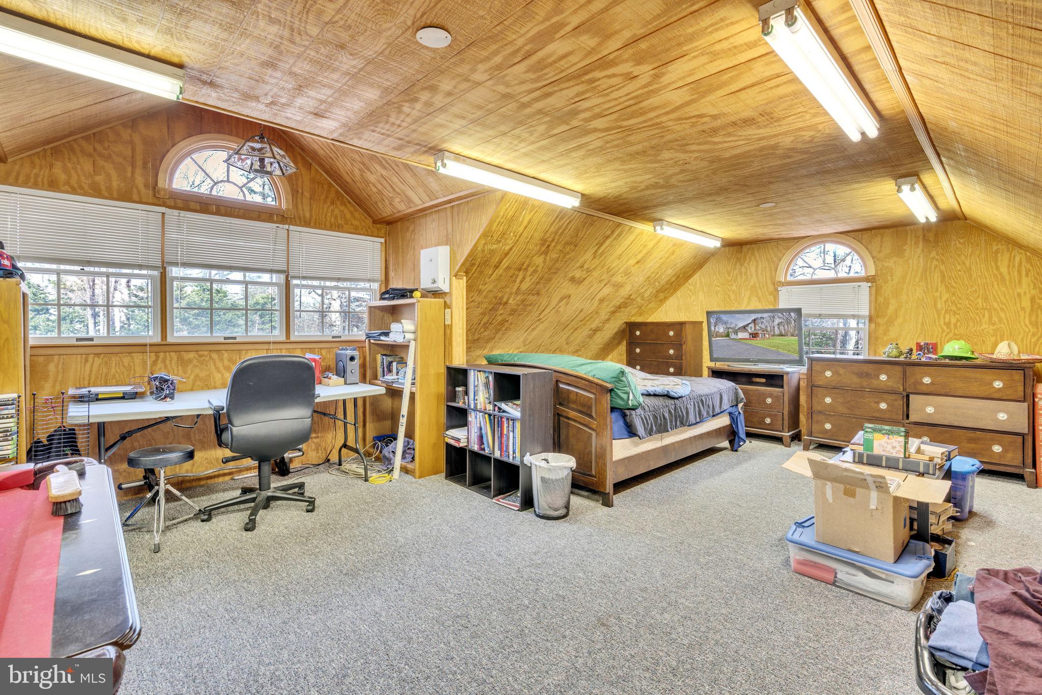 WALNUT HILLS SUB - Residential