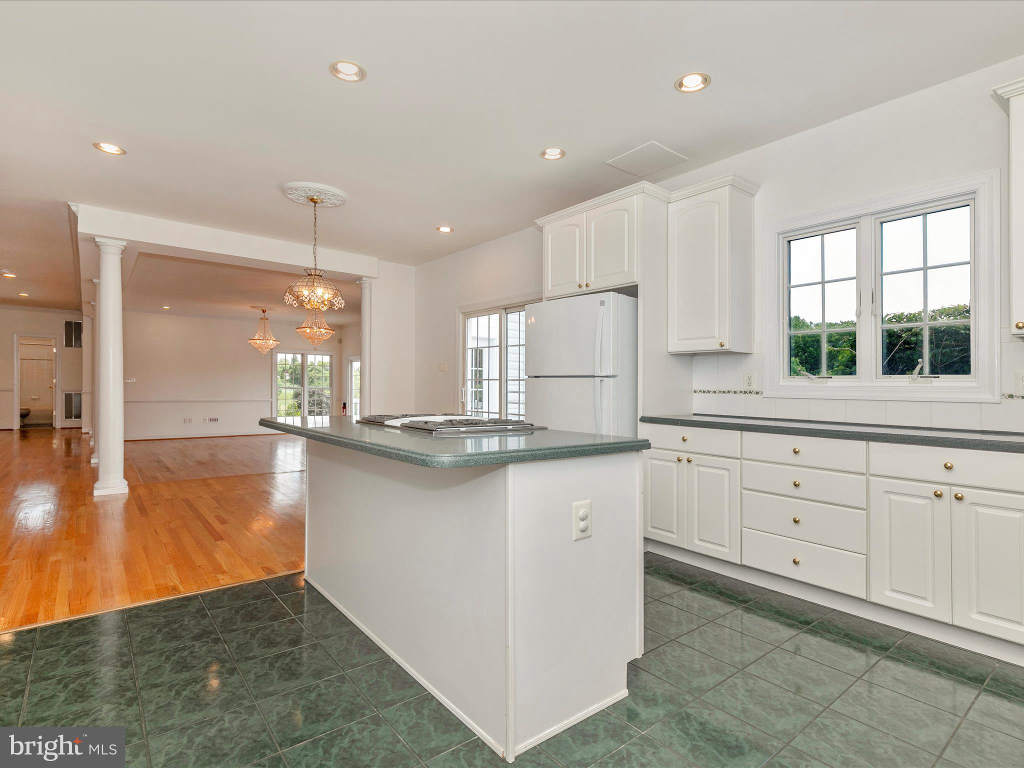 CHALLEDON - Residential