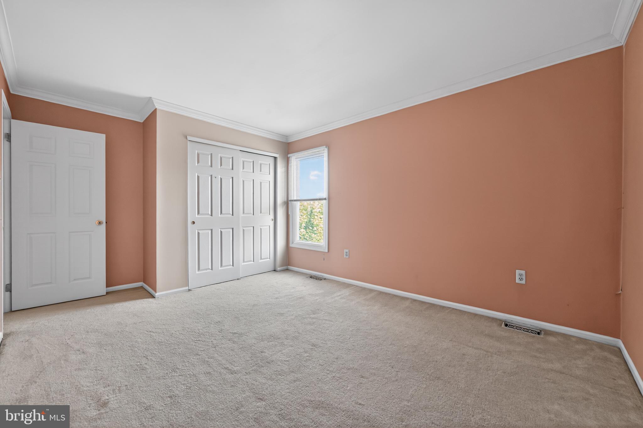 GWYN AYRE - Residential