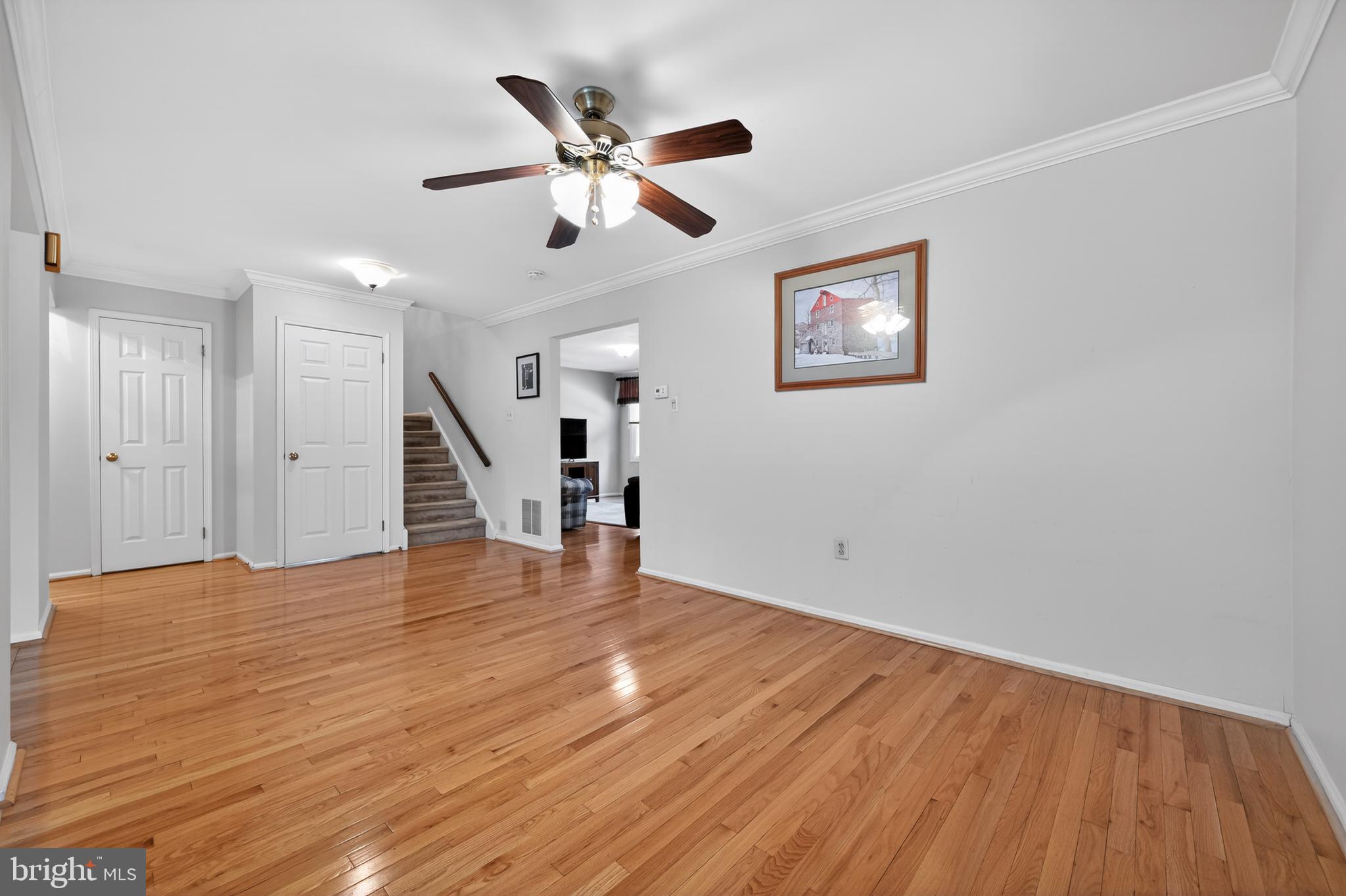 GWYN AYRE - Residential