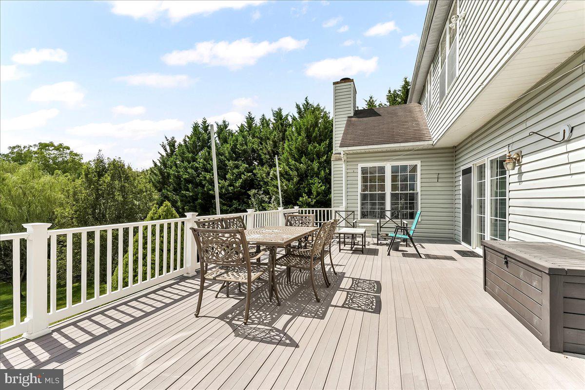 HUNTER KNOLL - Residential