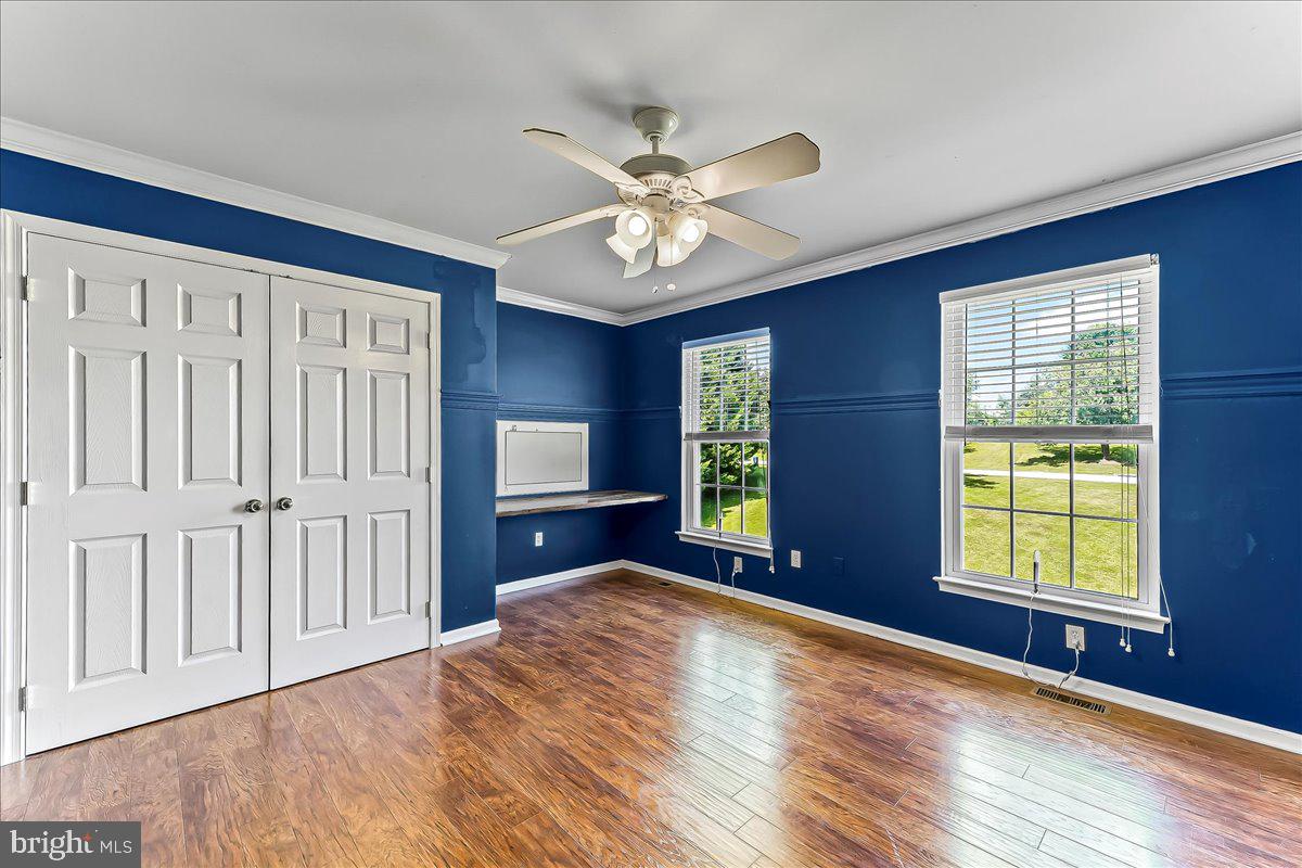 HUNTER KNOLL - Residential