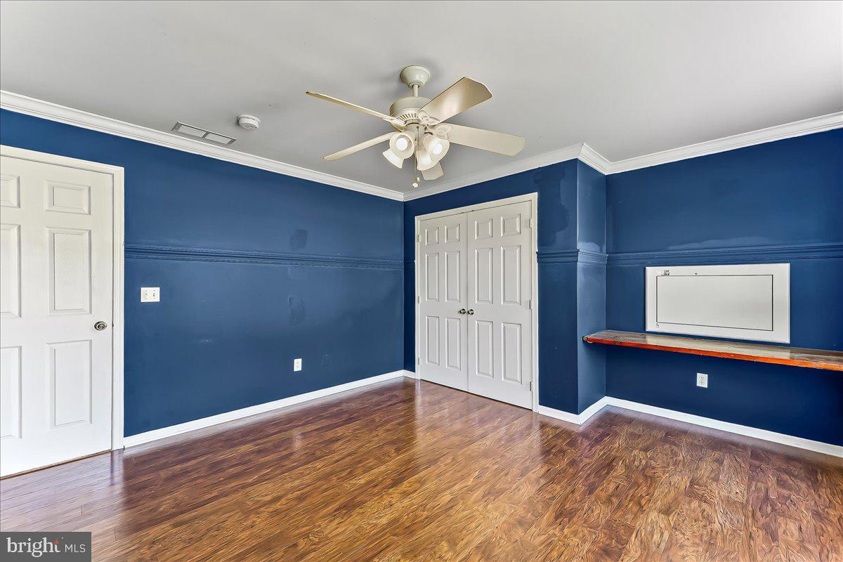 HUNTER KNOLL - Residential