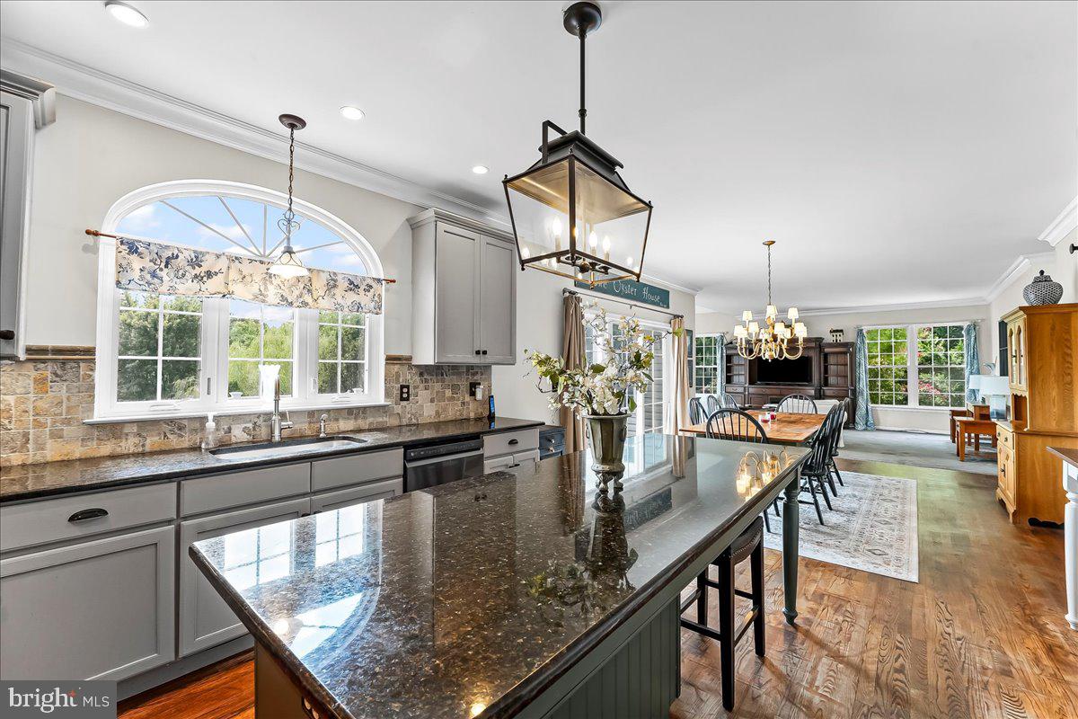 HUNTER KNOLL - Residential