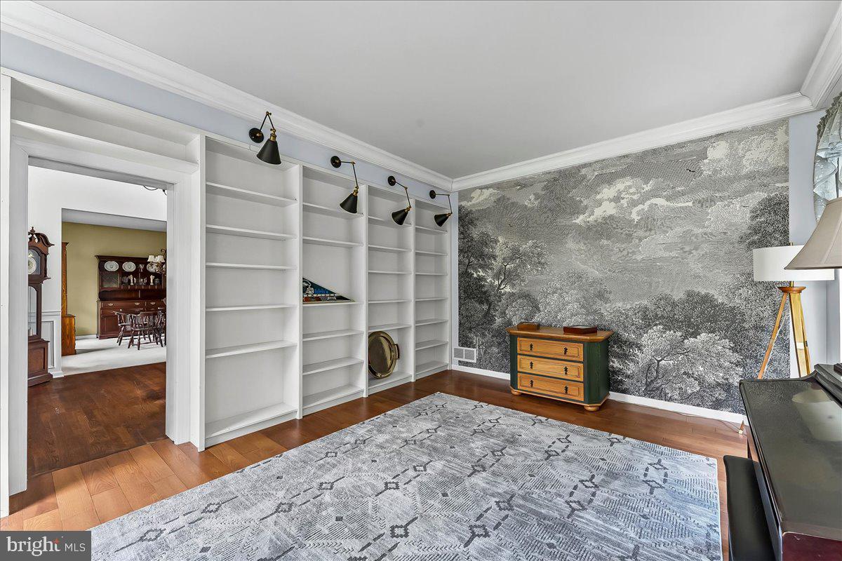 HUNTER KNOLL - Residential