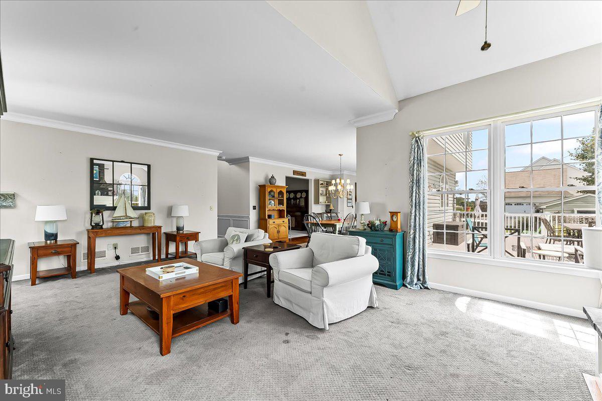 HUNTER KNOLL - Residential