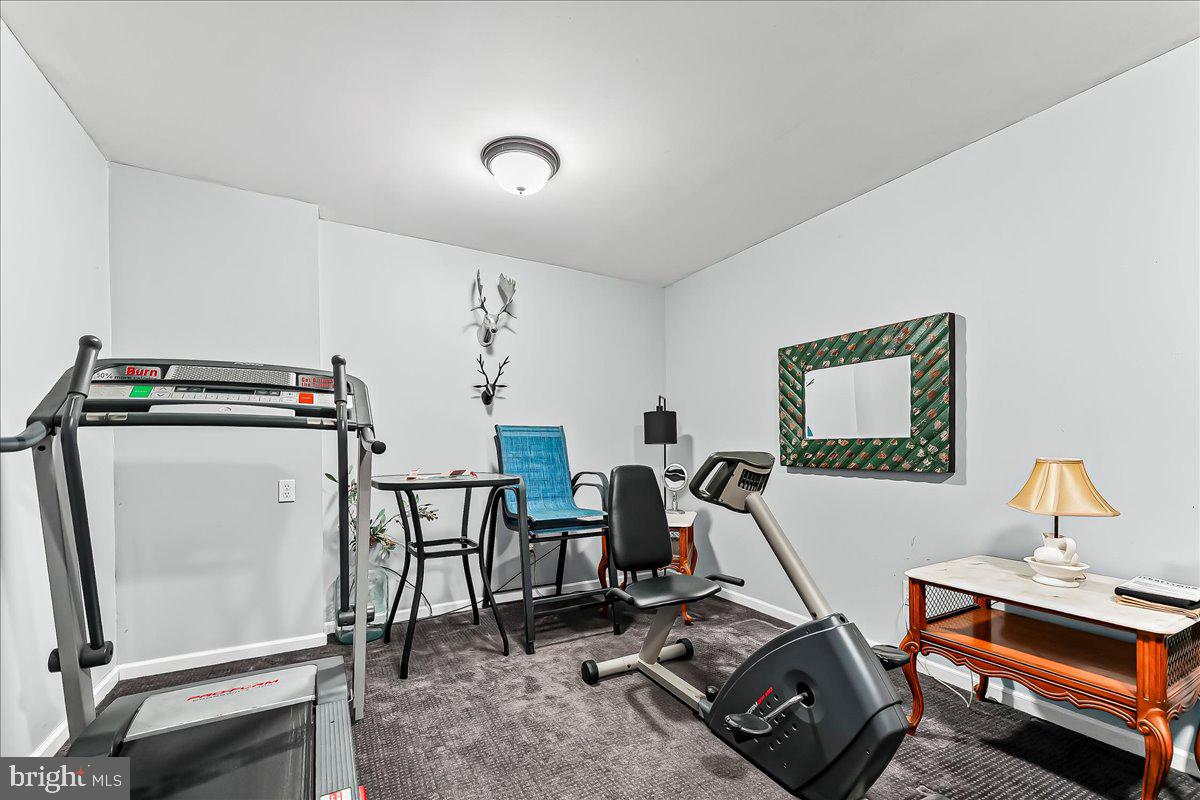 HUNTER KNOLL - Residential