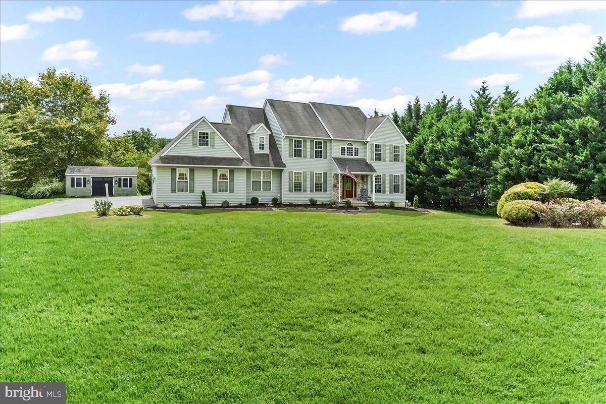 HUNTER KNOLL - Residential