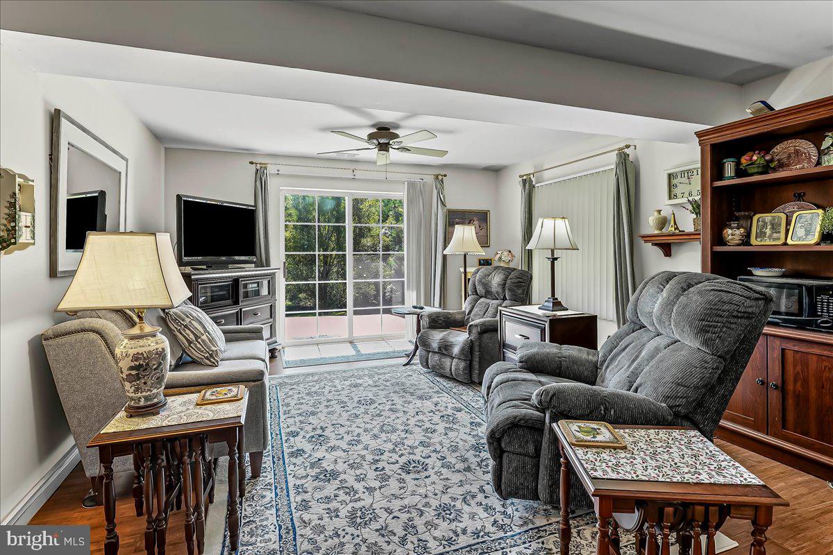 HUNTER KNOLL - Residential