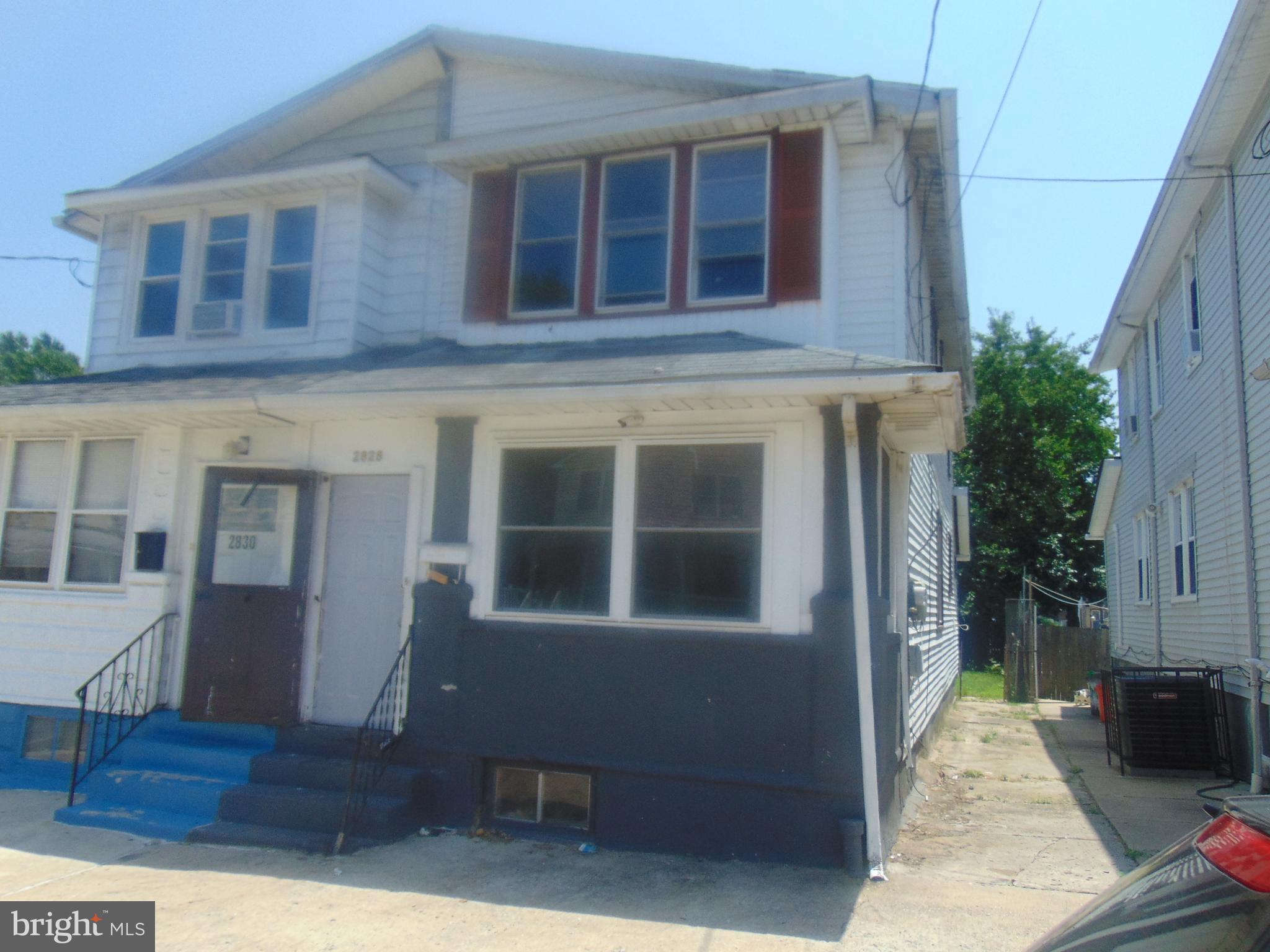 2828 POLK AVENUE