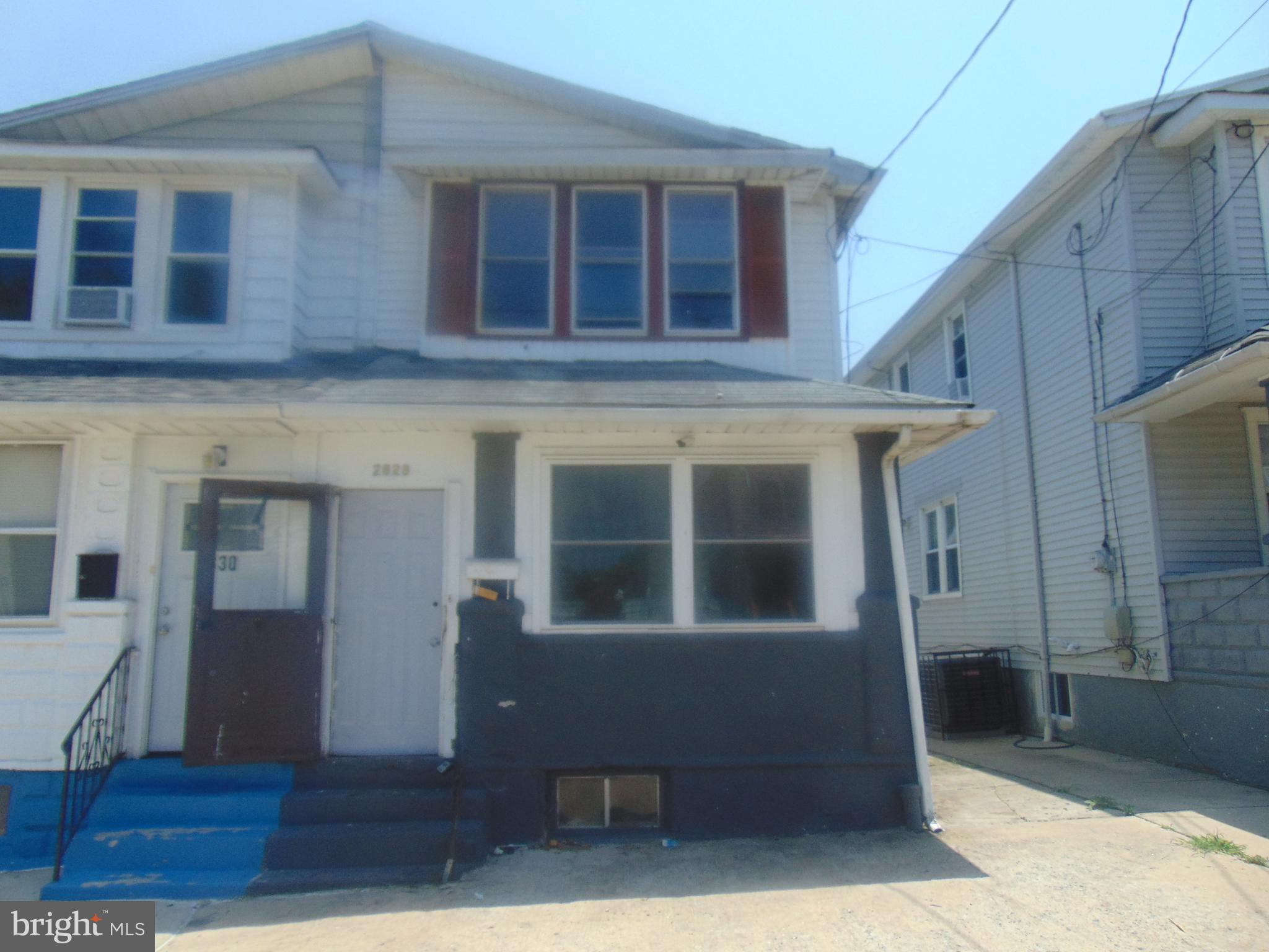 2828 POLK AVENUE