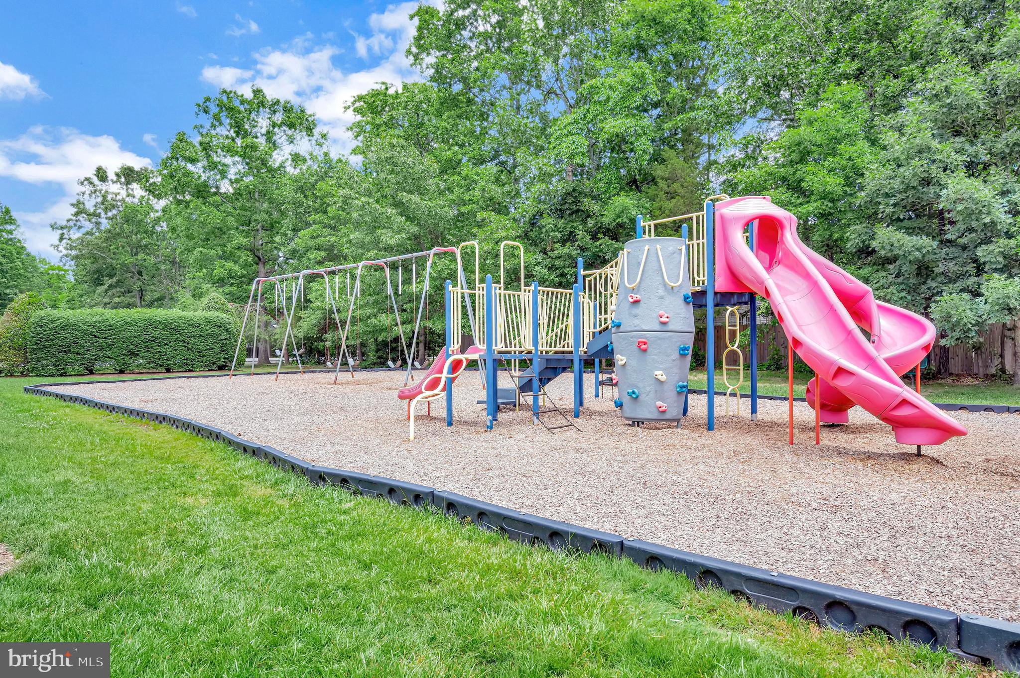 HOLLEYBROOKE - Residential