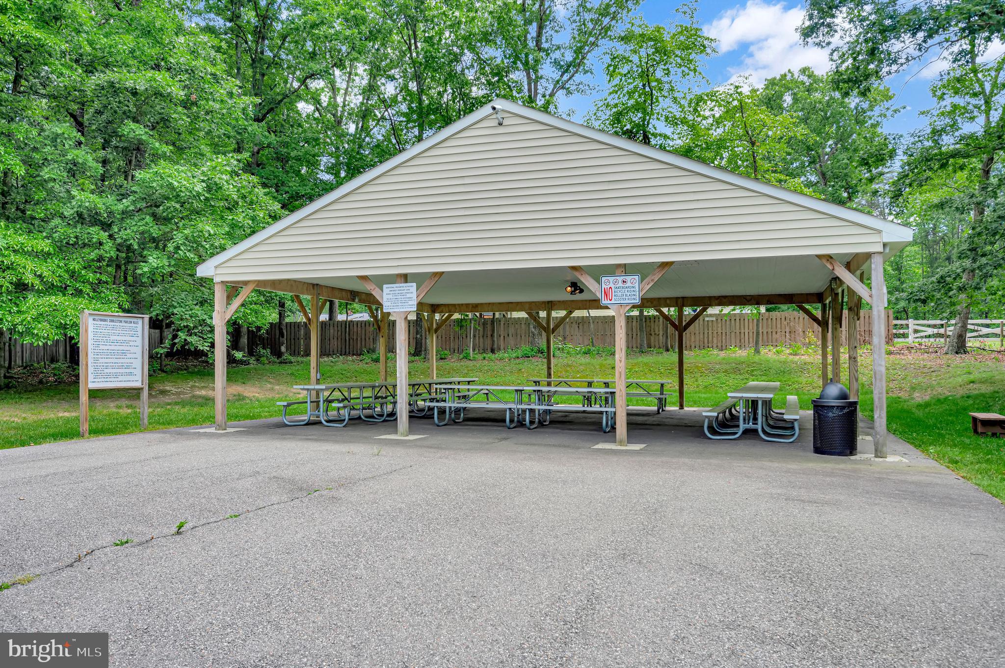 HOLLEYBROOKE - Residential