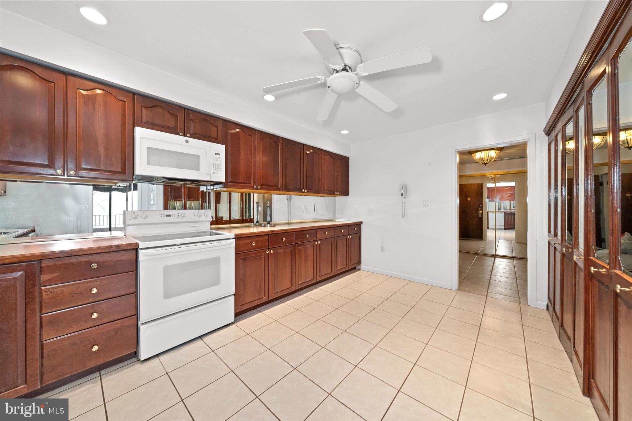 COFFEE RUN - Residential