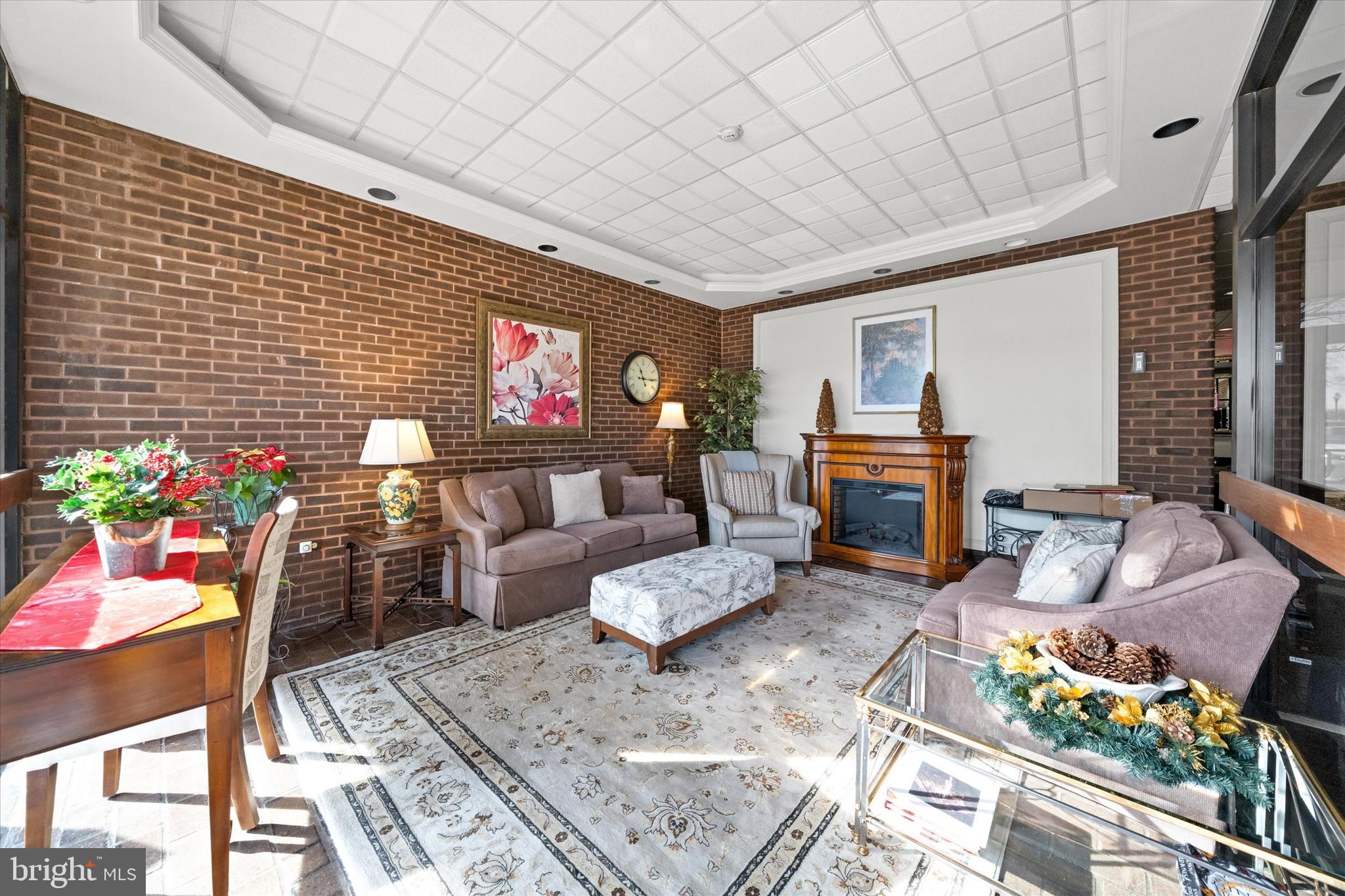 COFFEE RUN - Residential