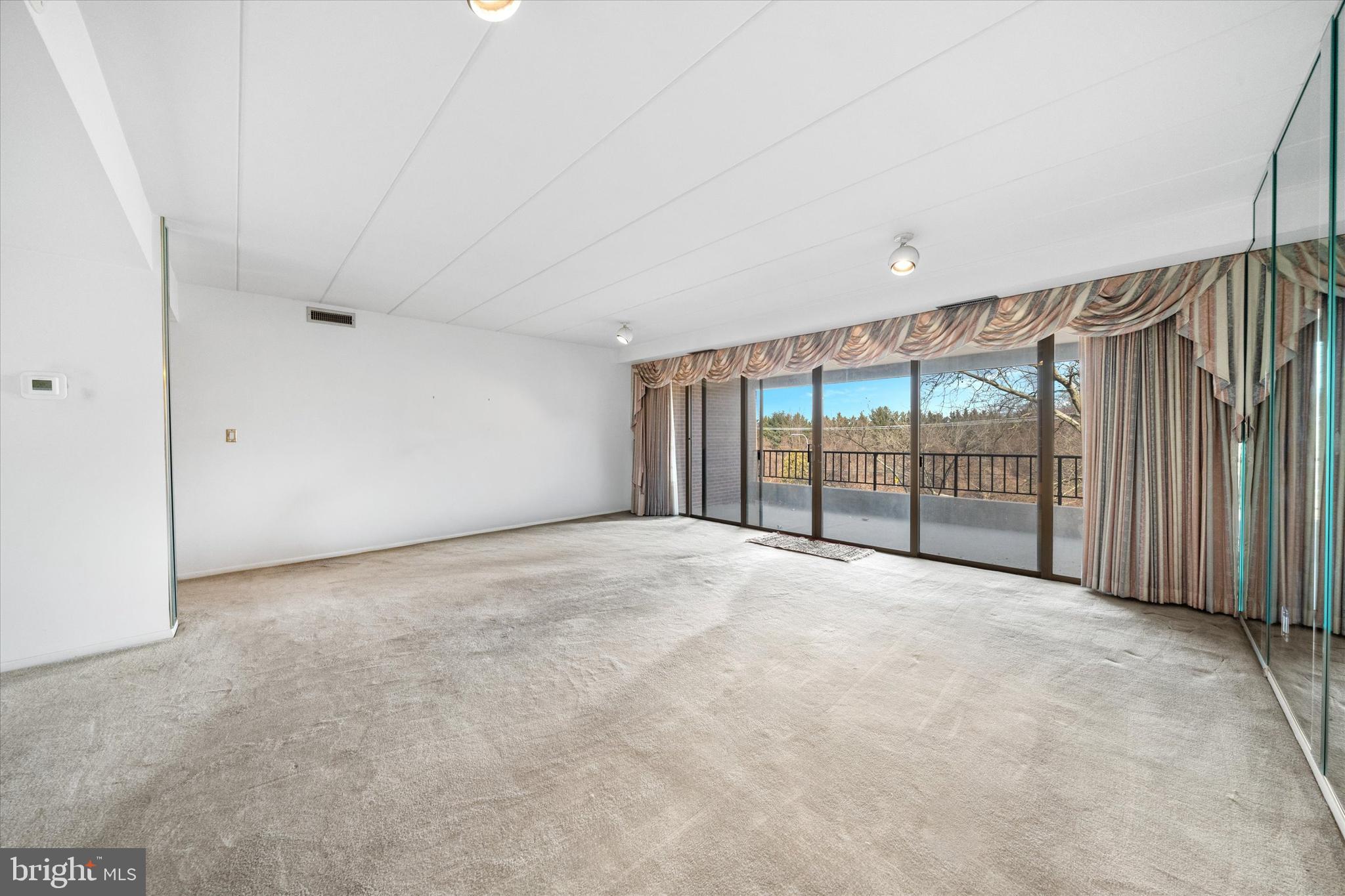 COFFEE RUN - Residential