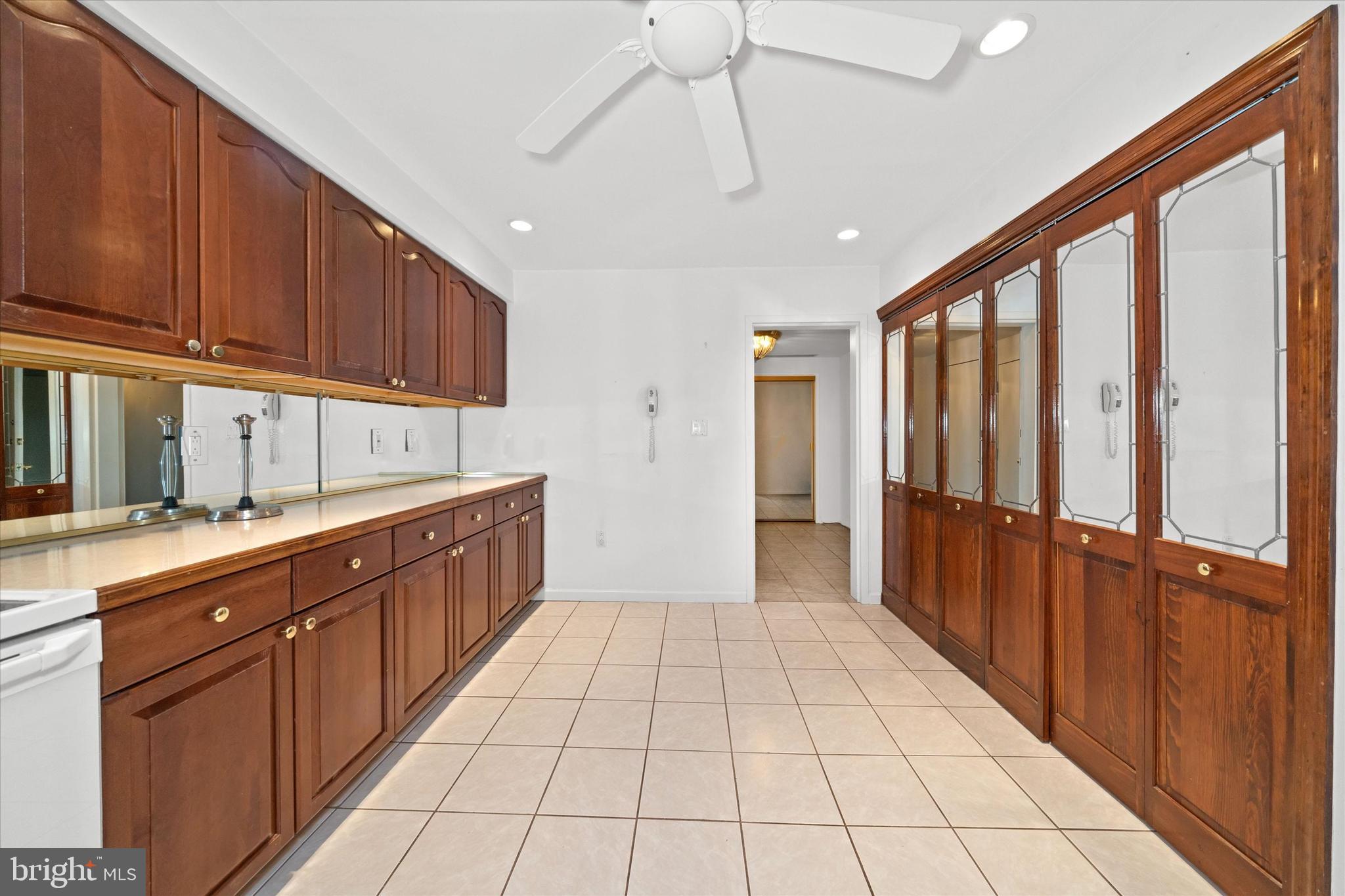 COFFEE RUN - Residential