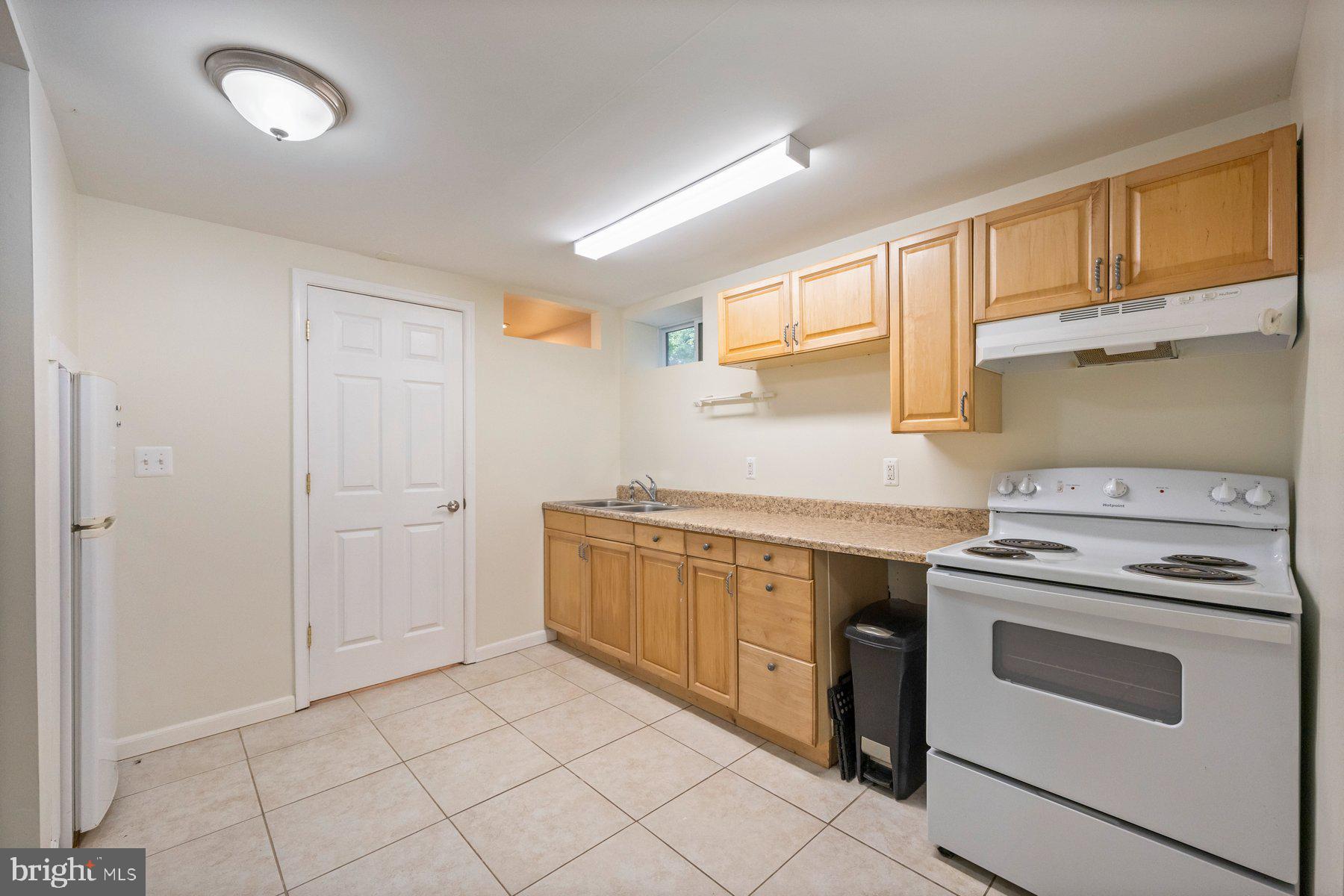 CHALFONTE MANOR - Residential