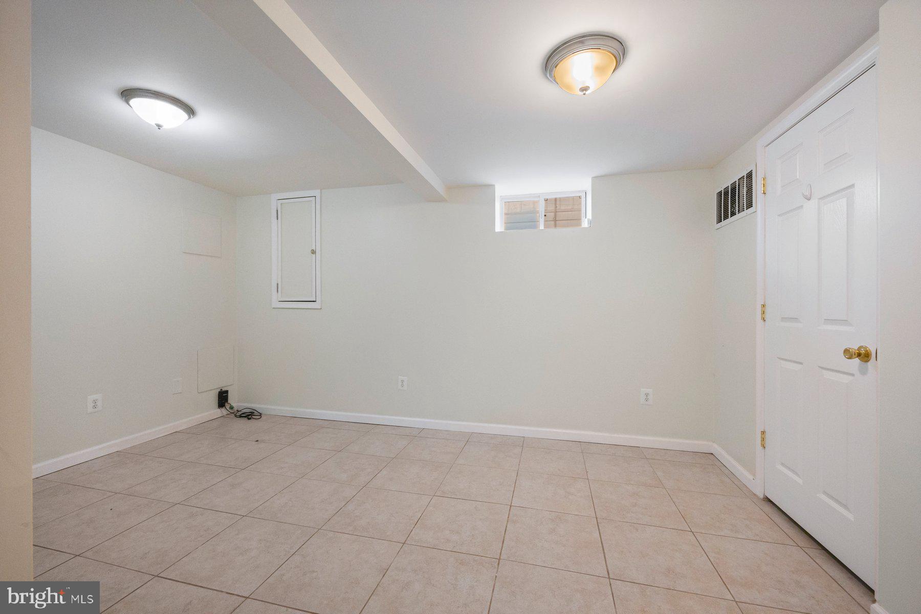 CHALFONTE MANOR - Residential