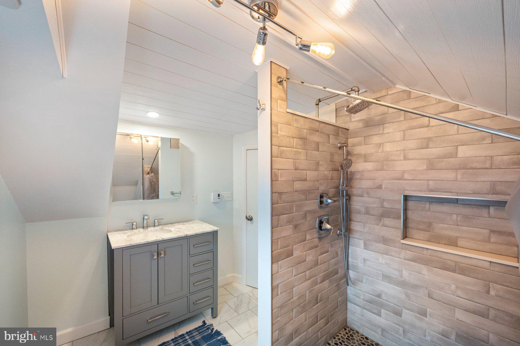 CHALFONTE MANOR - Residential