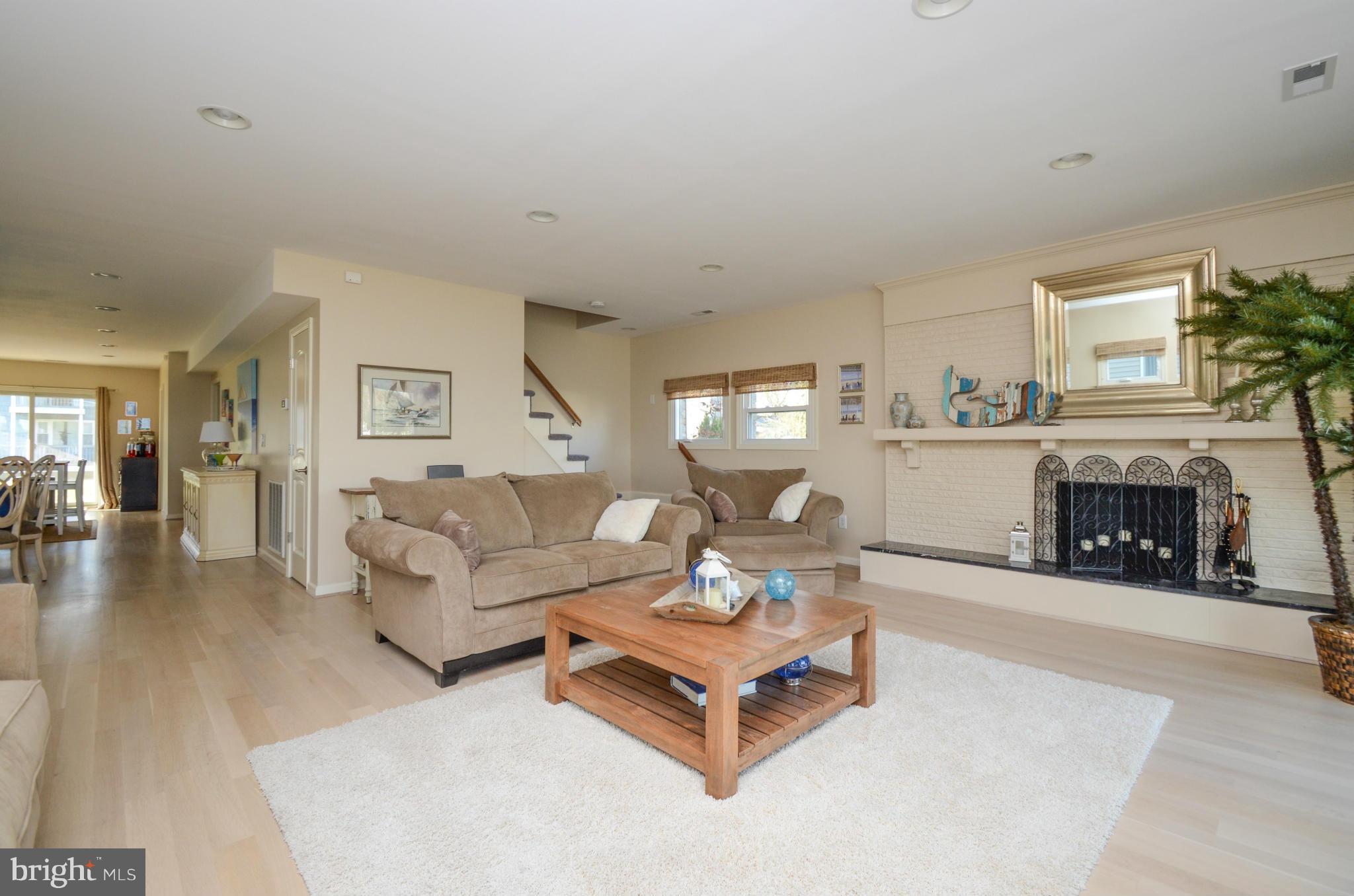 LONG BEACH ESTATES - Residential