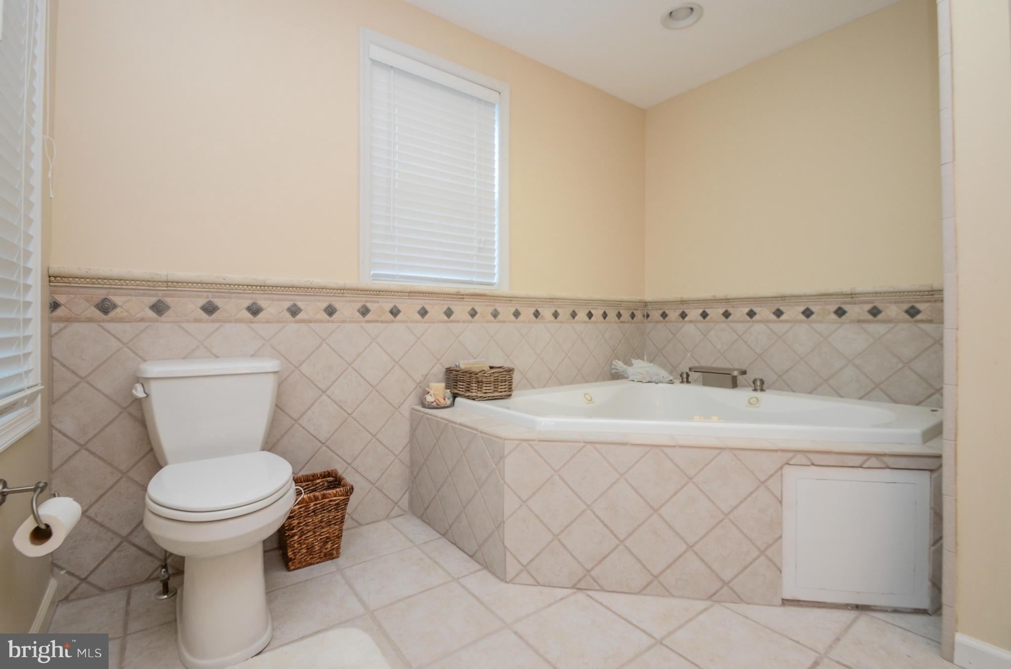 LONG BEACH ESTATES - Residential