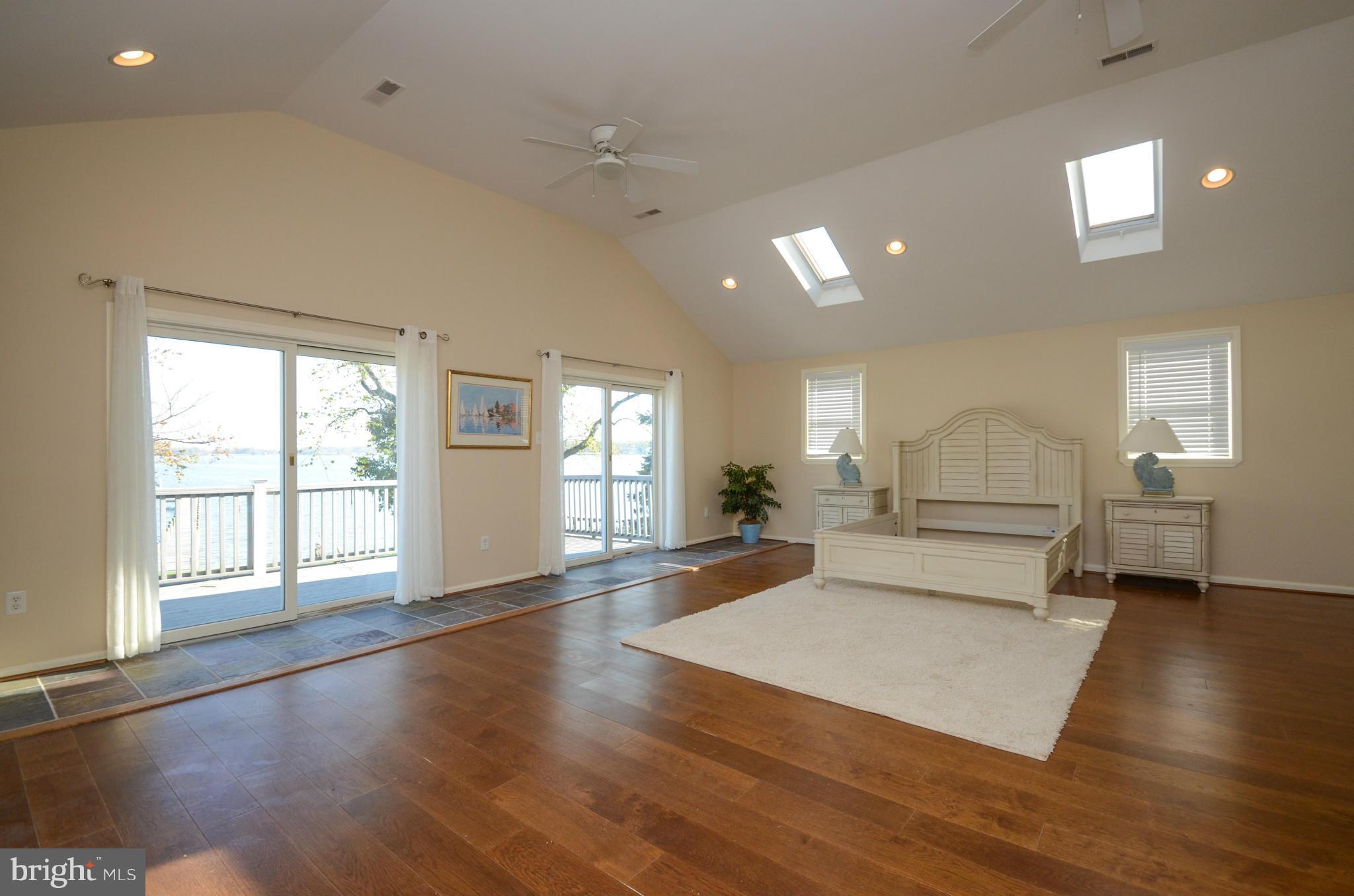 LONG BEACH ESTATES - Residential