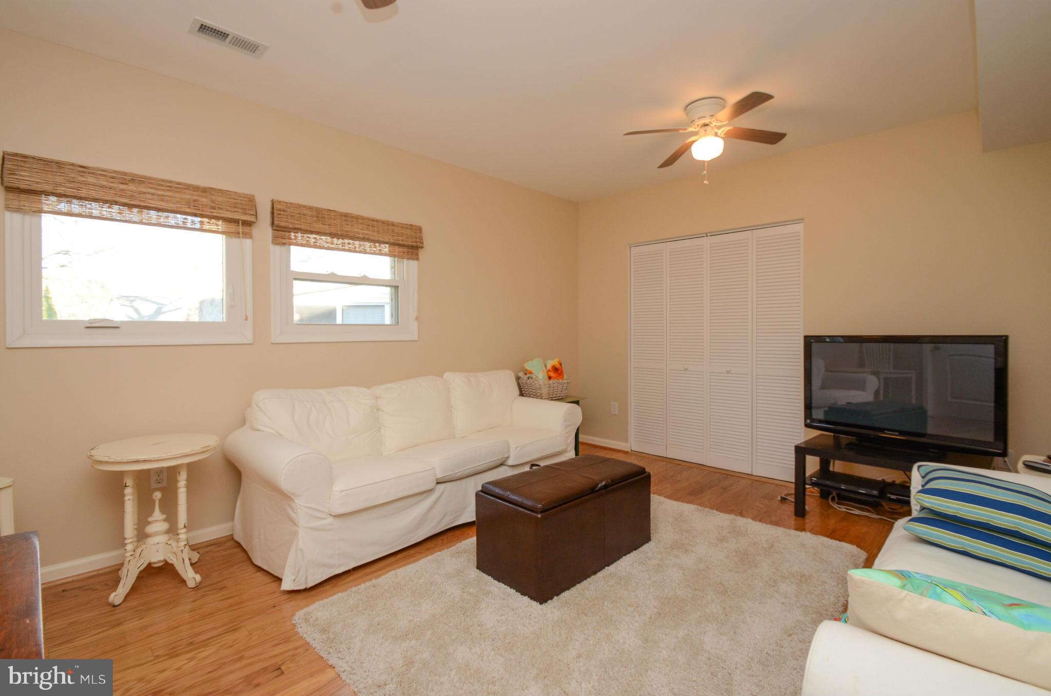 LONG BEACH ESTATES - Residential