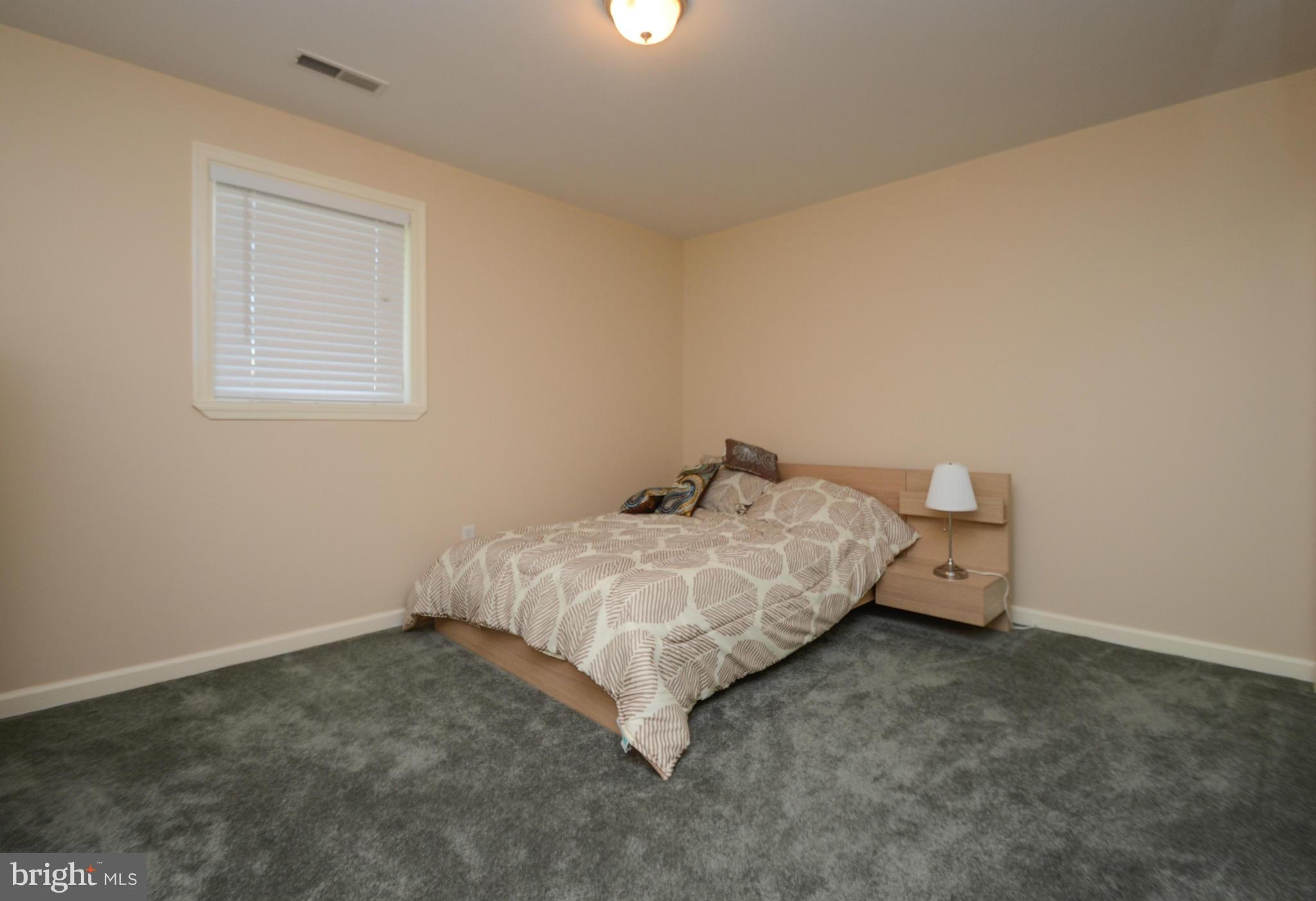 LONG BEACH ESTATES - Residential