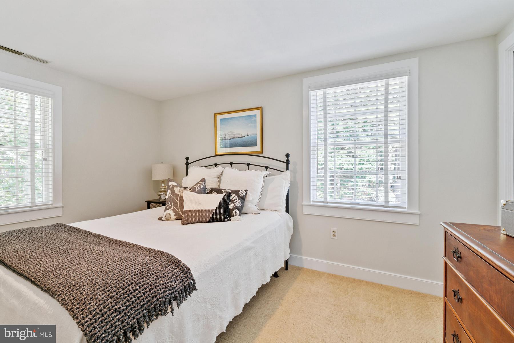 CHURCH NECK - Residential