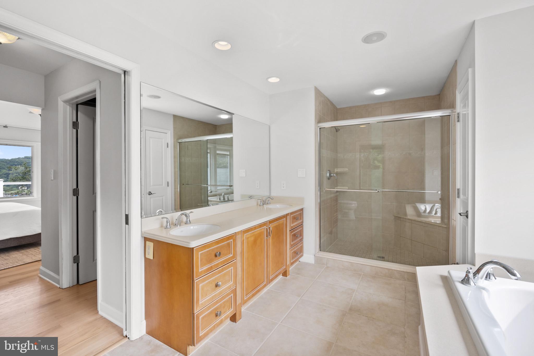 HERALD HARBOR - Residential