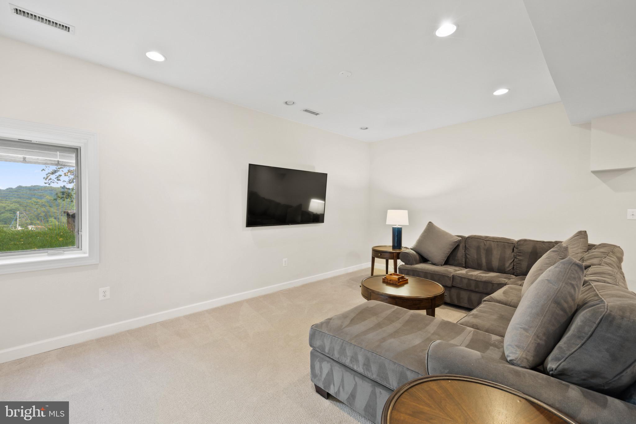 HERALD HARBOR - Residential