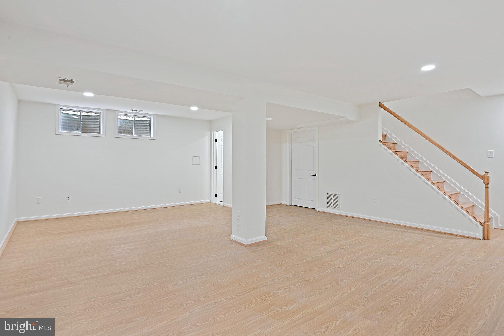 SILENTREE OF TYSONS - Residential