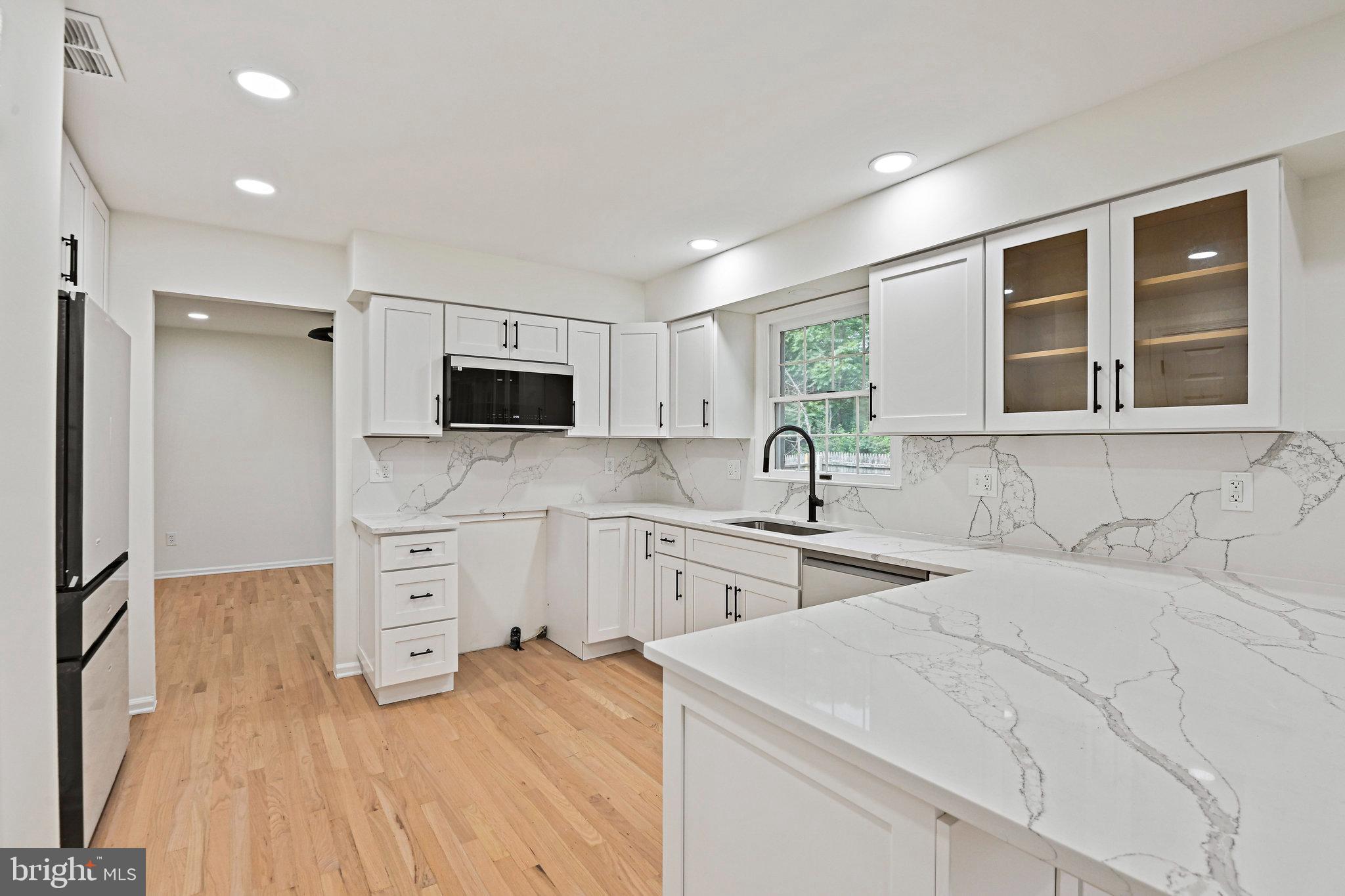 SILENTREE OF TYSONS - Residential