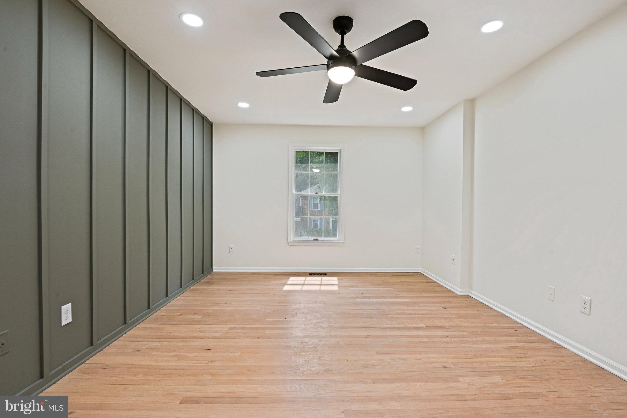 SILENTREE OF TYSONS - Residential