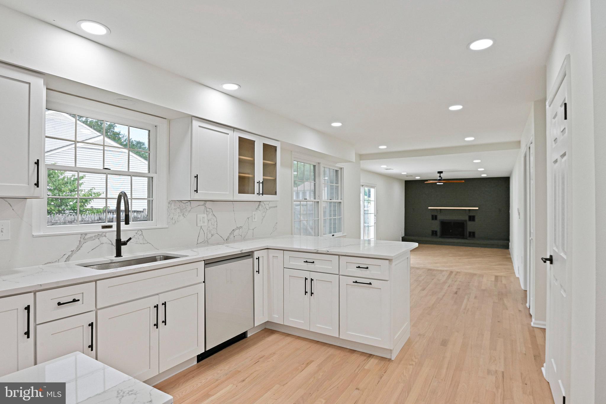 SILENTREE OF TYSONS - Residential