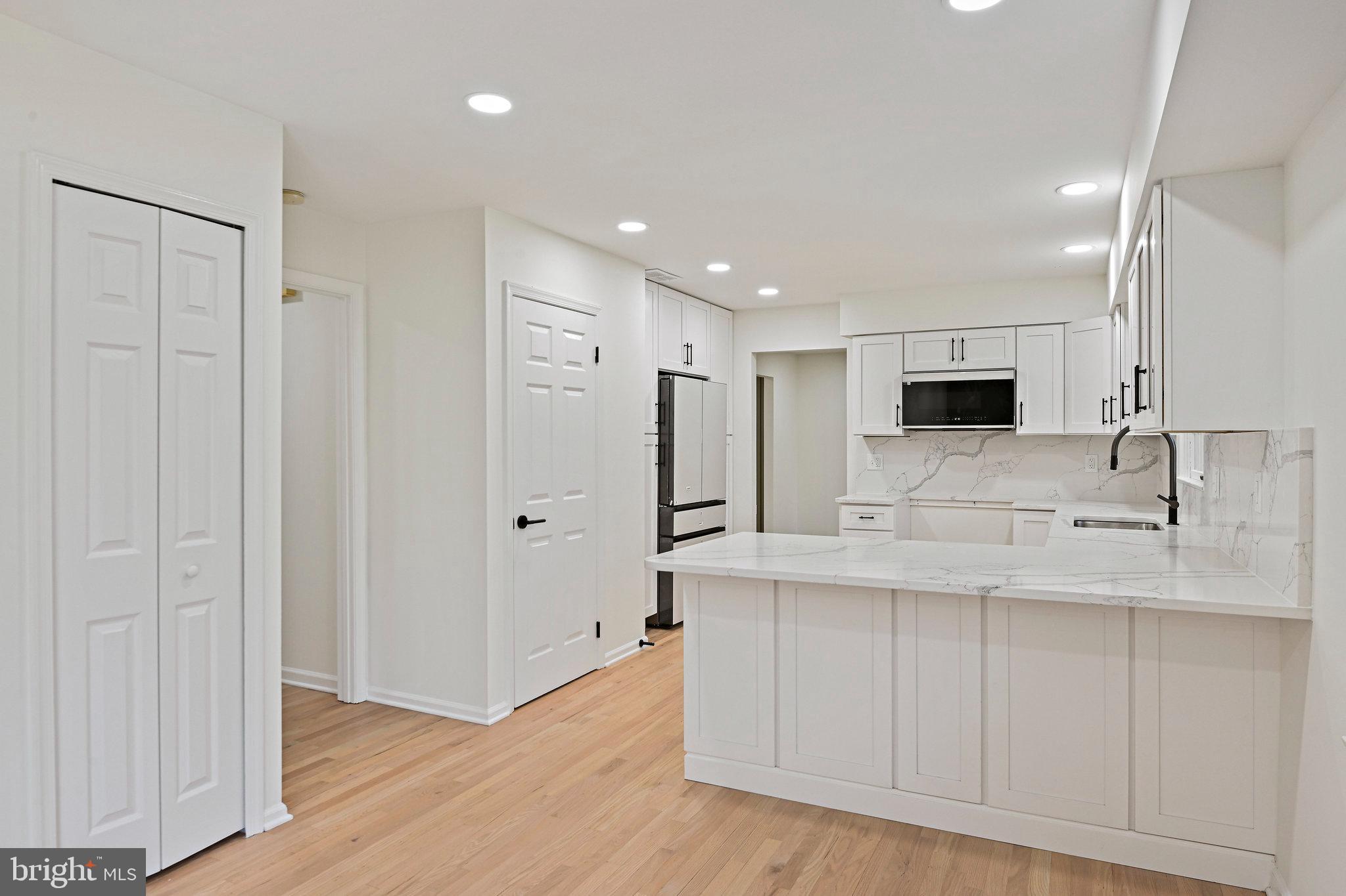 SILENTREE OF TYSONS - Residential