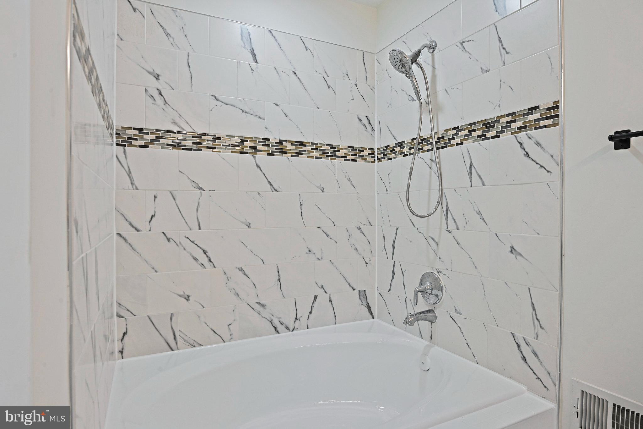 SILENTREE OF TYSONS - Residential